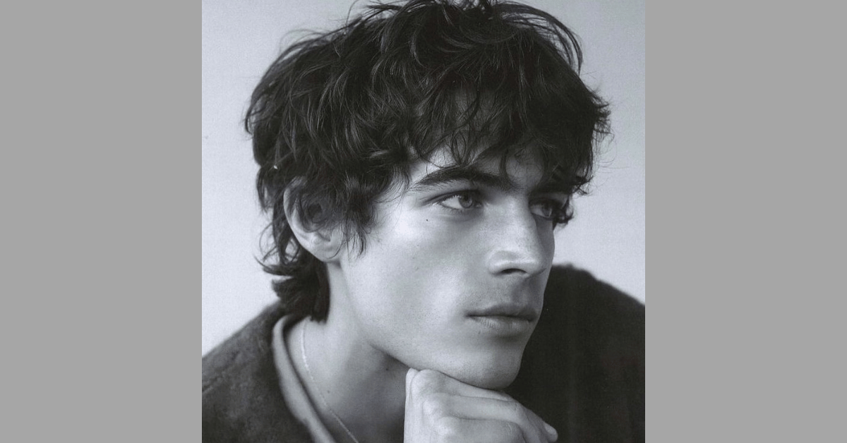 How to Style a Modern Mod Cut